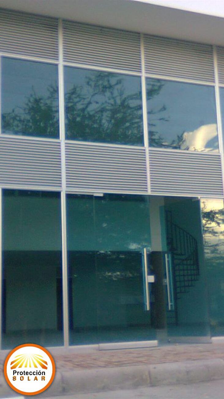 fachada de aluminio y vidrio