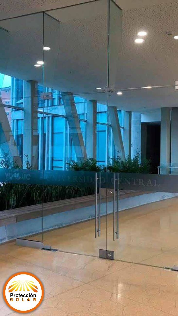 fachadas en acero y vidrio