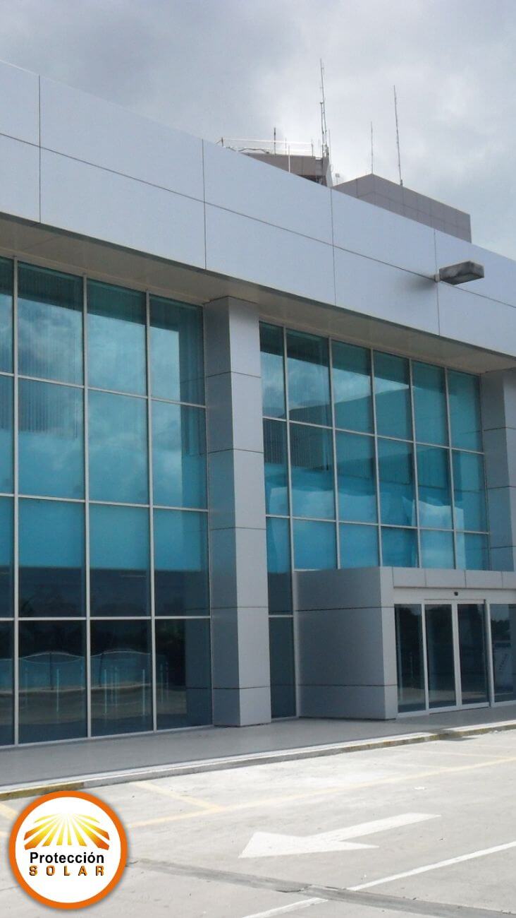 fachadas flotantes en aluminio