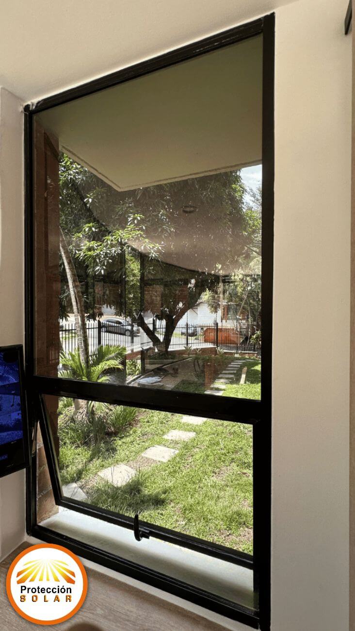 ventanas en vidrio templado modulo fijo mas proyectante